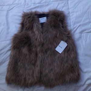 Old navy faux fur kids vest